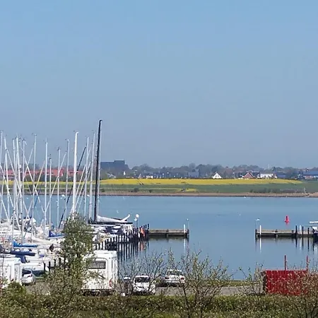 Eggers 1 Apartment *